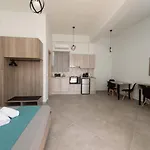 Loggos Apartament *